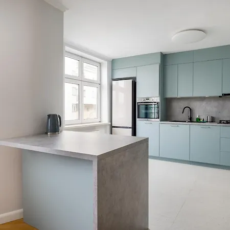 Zabkowska 2-bedroom Apartment Warsaw