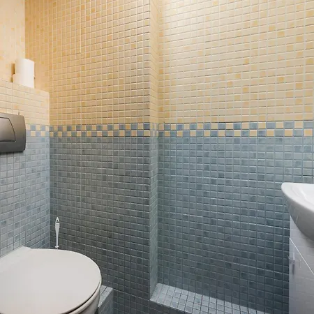 Zabkowska 2-bedroom By Bookinghost